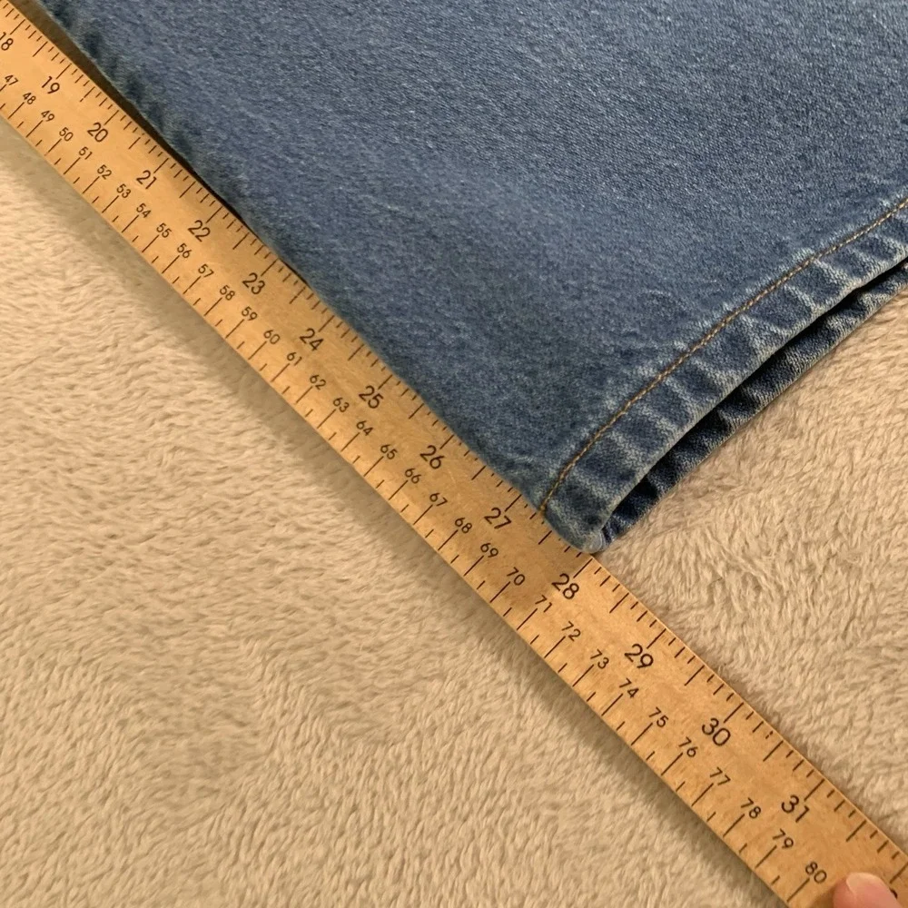 Vintage Wrangler 13MWZ Jeans Mens 42x32(40x28) Medium Wash Straight Made USA 90s